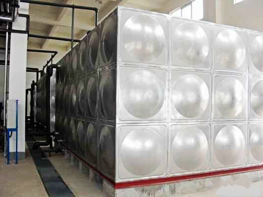 如何選擇質量可靠的西安鍍鋅板水箱？